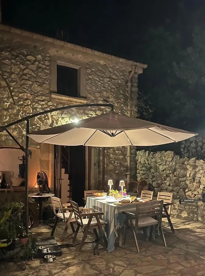 Vakantiehuis Puntblanc Residences Sarraco S'Arraco Spanje